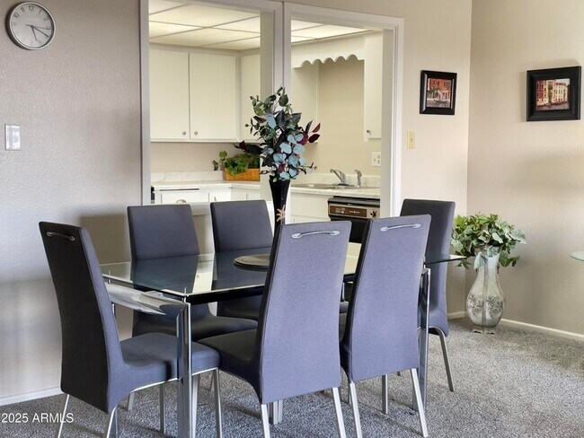 Foto del edificio - 425 S Parkcrest