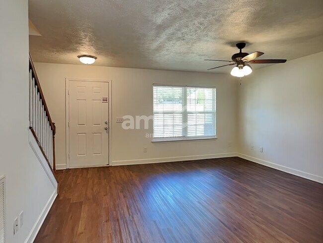 Building Photo - 645 Smoky Mountains Dr