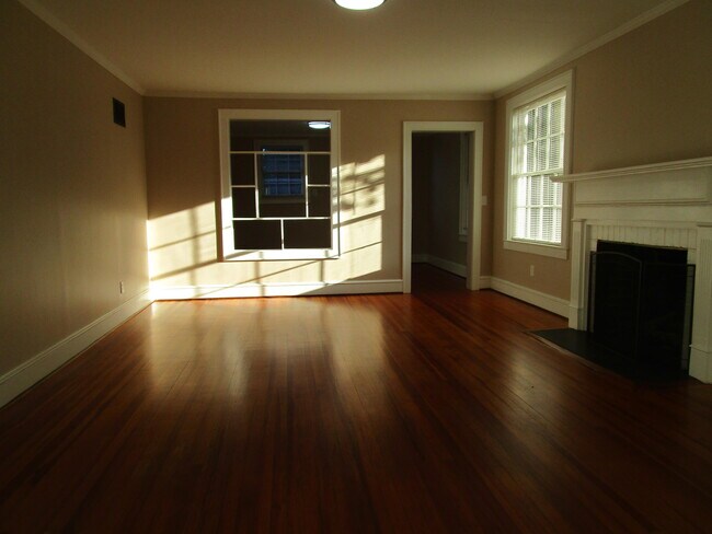 Foto del edificio - 7 Harby Ave