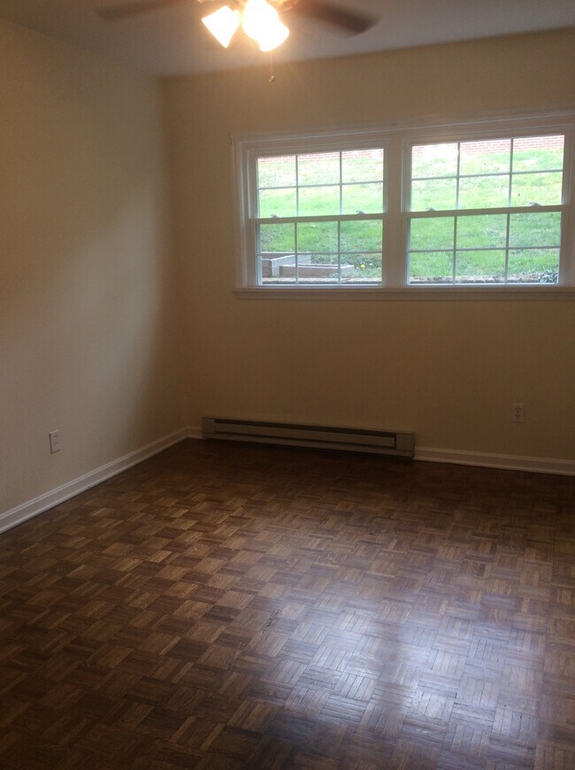 Foto del edificio - 601 West Poplar