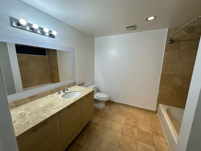 Foto del edificio - 350 NE 24th St