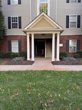 Building Photo - 623 Wyndhurst Dr