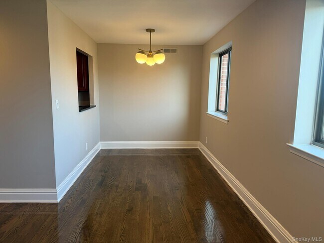 Building Photo - 140 McGlynn Pl