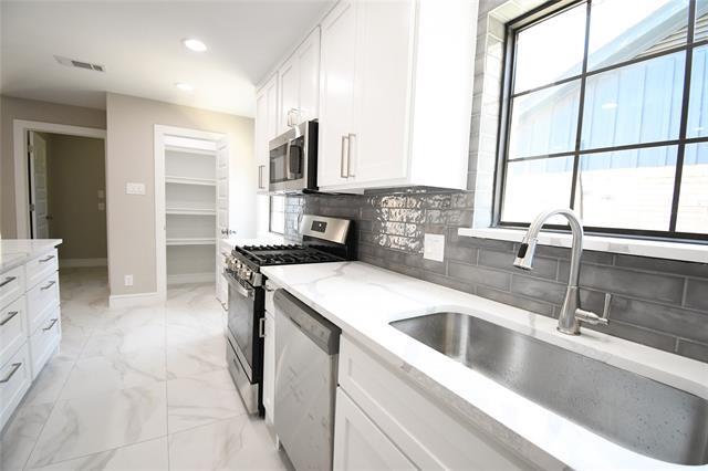 Foto del edificio - 2641 Magnolia Dr