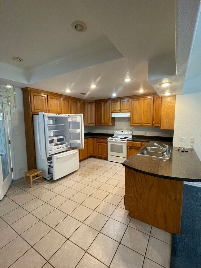 Foto del edificio - Spacious Home for Rent