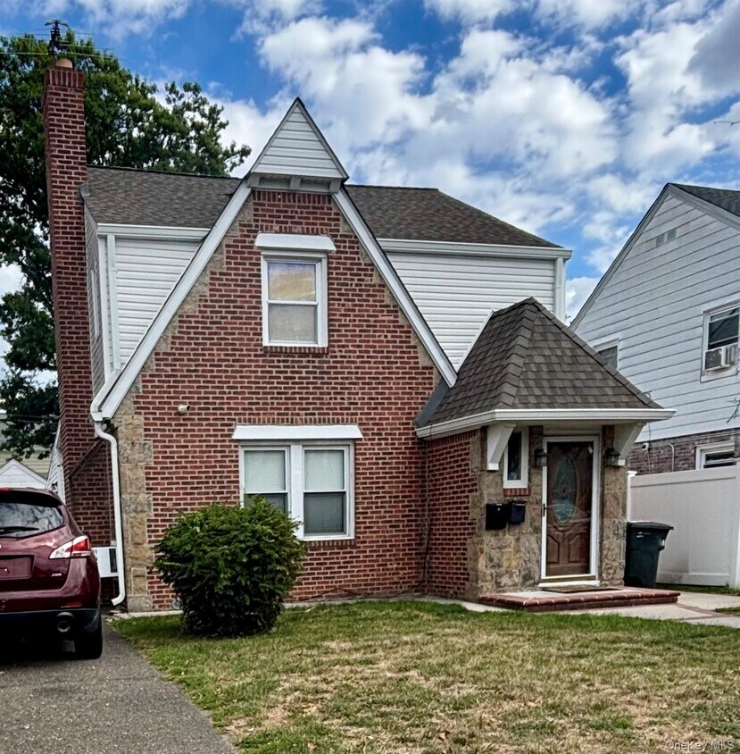 Foto principal - 115-07 220th St