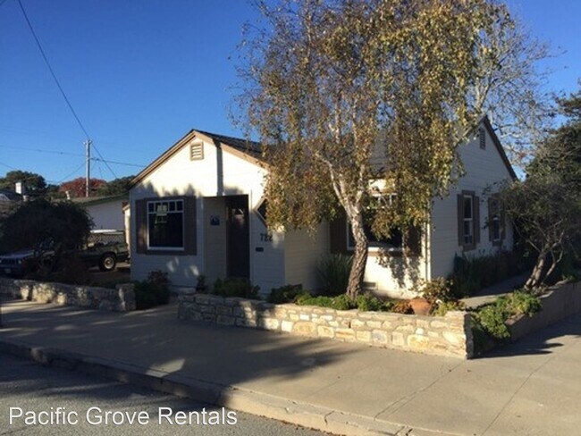 Foto del edificio - 2 br, 1 bath House - 722 Laurel Avenue