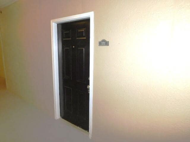 Building Photo - 5559 Glenridge Dr