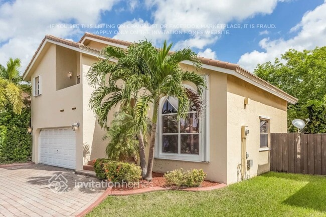 Building Photo - 6789 SW 104th Ct