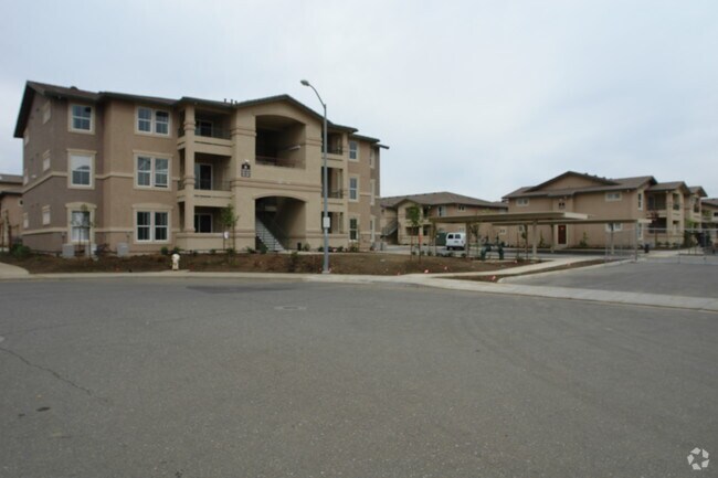 Foto del edificio - Lincoln Creek