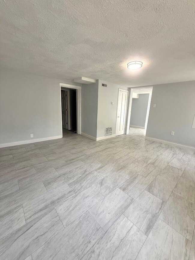 Photo - 3115 Bracken Woods Ln - Unit 3 Apartment