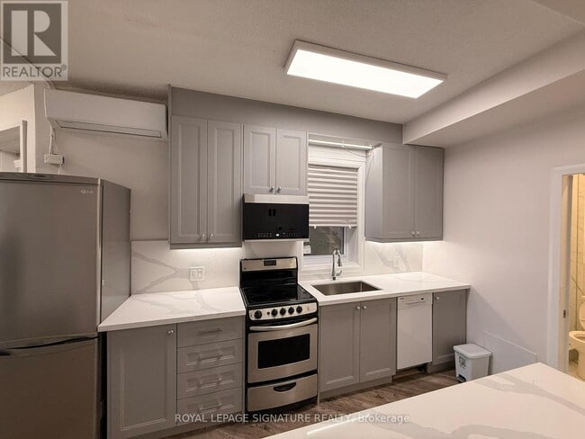 Photo du bâtiment - 345 Danforth Ave