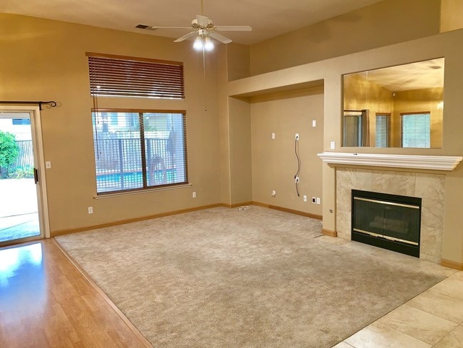 Building Photo - 4 br, 2 bath House - 8127 N Sierra Vista Ave