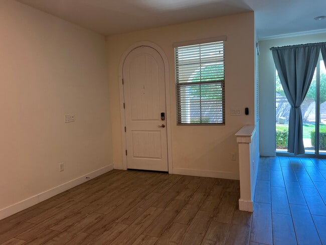 Building Photo - 3855 S McQueen Rd