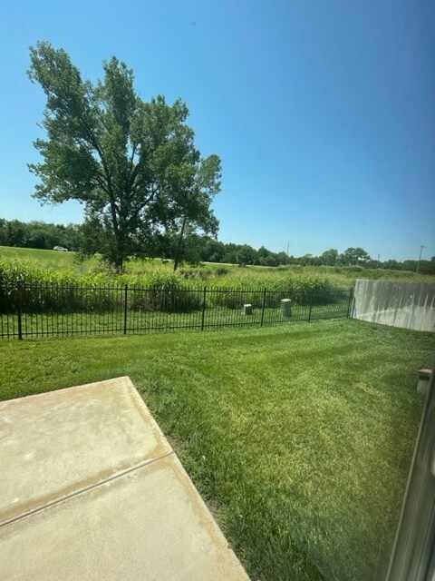 Building Photo - 12813 E Timber Lake Ct