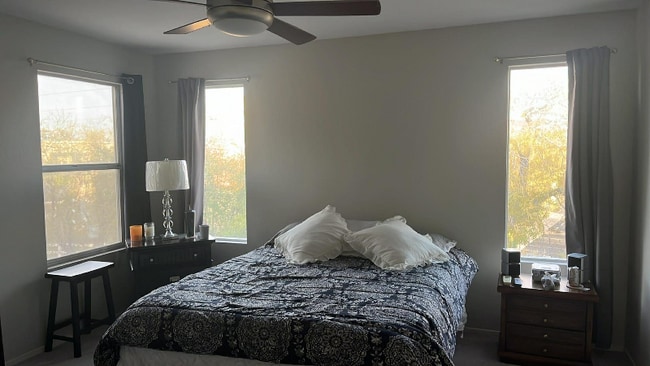 Building Photo - 1452 Evening Song Ave