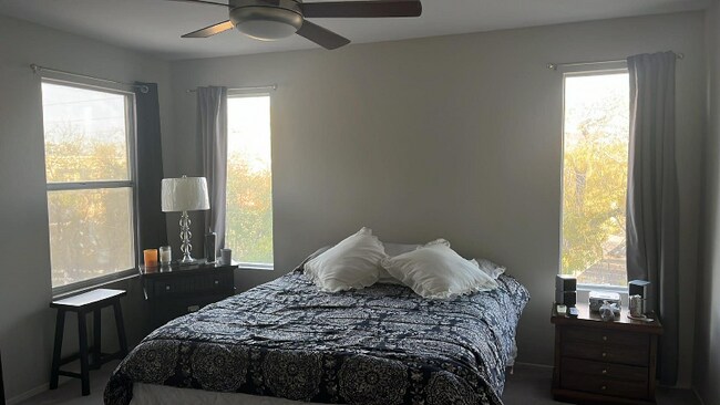 Foto del edificio - 1452 Evening Song Ave