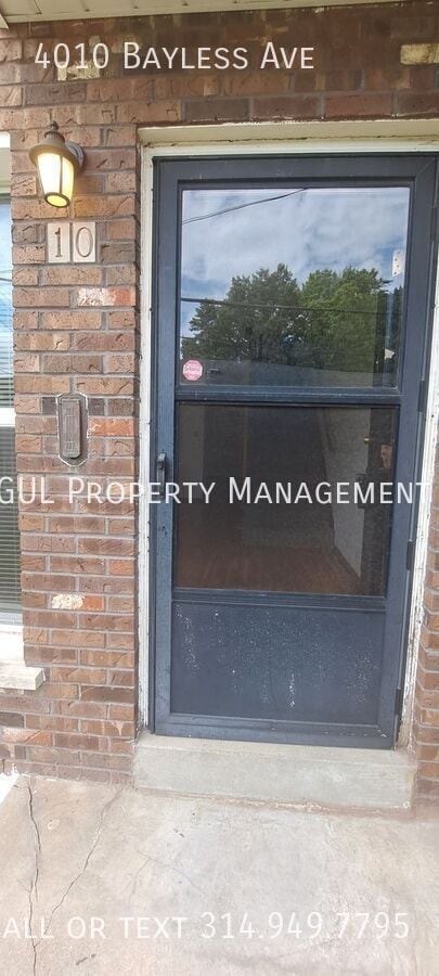 Building Photo - 4010 Bayless Ave