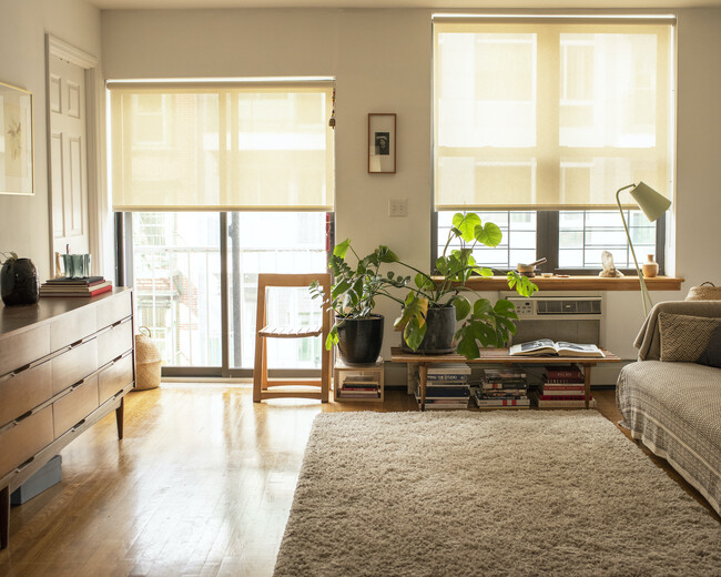 Living Room - 46 Hester St