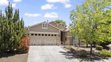 Building Photo - 7889 N Music Mountain Ln