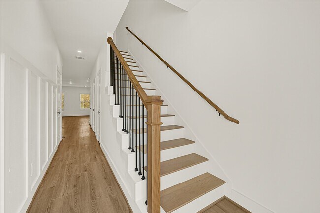 Foto del edificio - 1405 E 33rd St