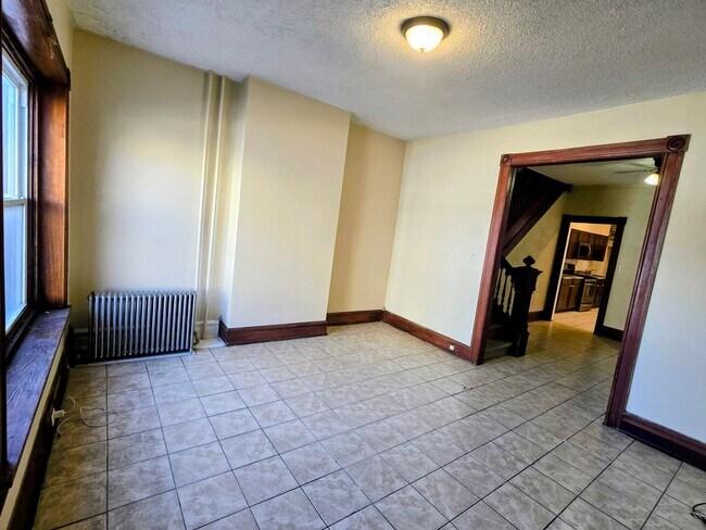 Building Photo - 644 N. 8th Street