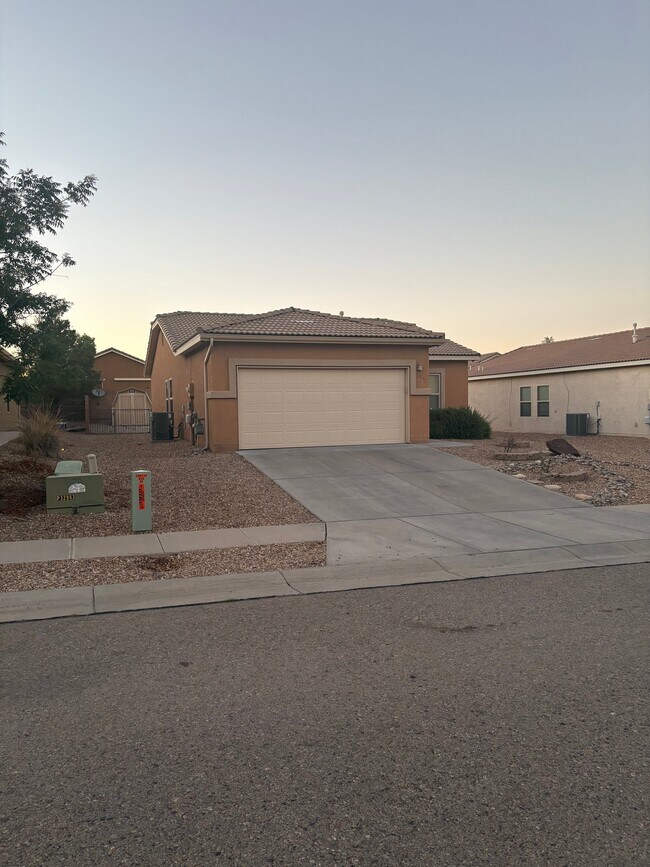 Foto del edificio - 3331 Prairie Ridge St SW