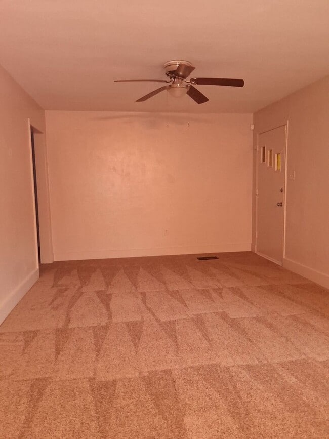 Foto del edificio - Nice 3 Bed 2 Bath South Jackson Rental on Oak Forest Dr