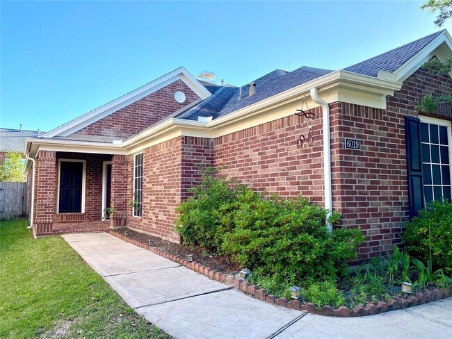 Building Photo - 6019 Marble Hollow Ln
