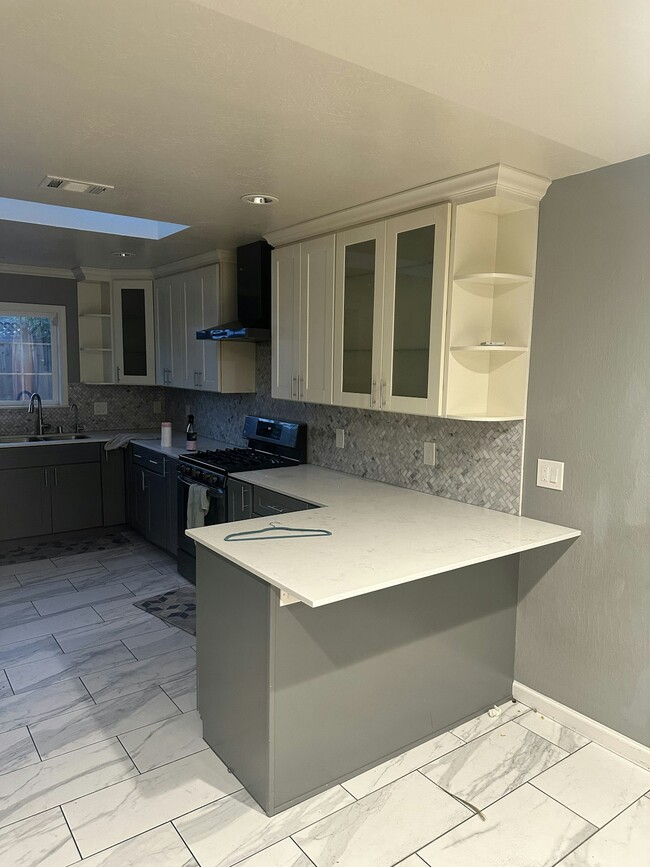 Building Photo - 5103 Camden Avenue