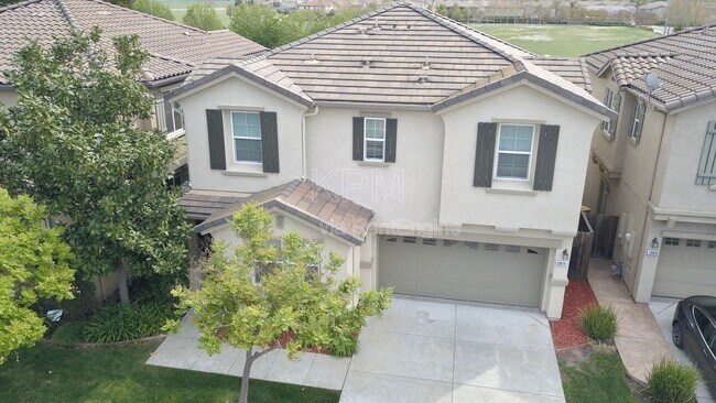 Foto del edificio - 10814 Peony Pl Dr