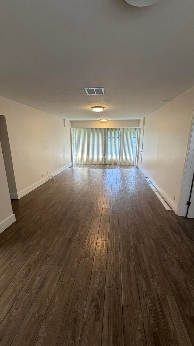 Building Photo - 4061 NW 9th Ave