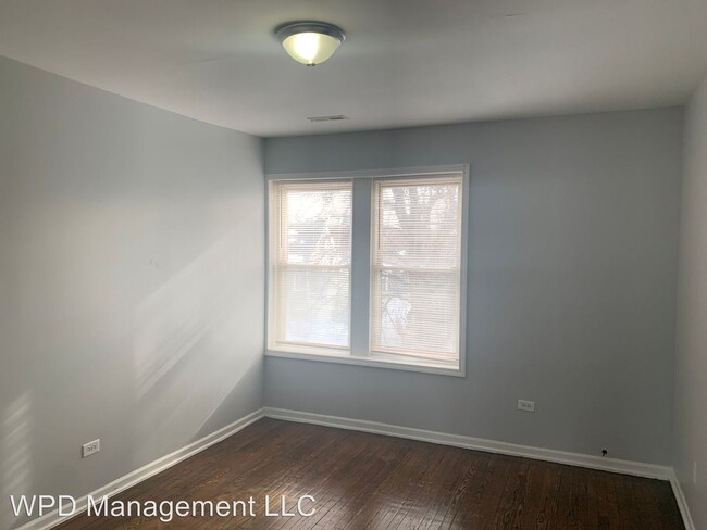 Building Photo - 125 E 71st St