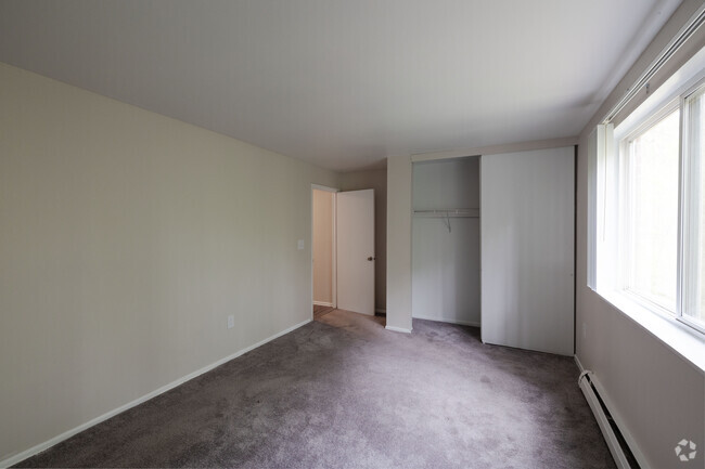 2HAB, 1BA - 775 ft² - Deer Valley Apartments