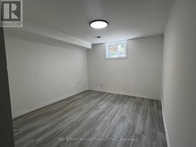 Building Photo - 1 Bauty Pl