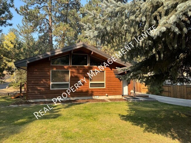 Foto del edificio - 1782 SW Forest Ridge Ave