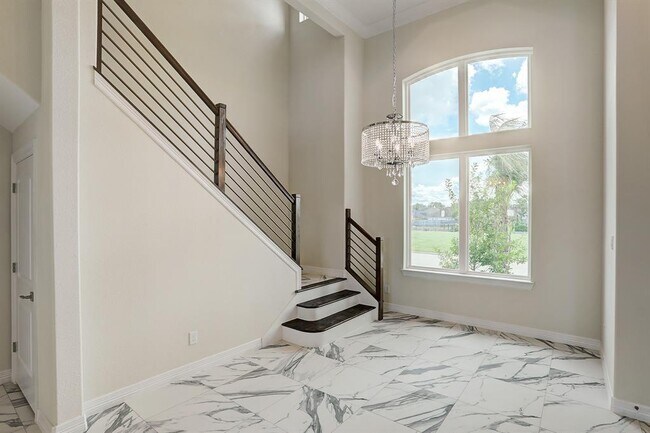 Building Photo - 611 Appia Dr