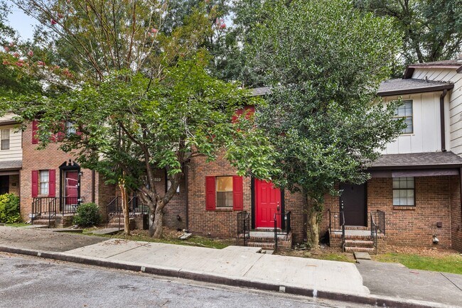 Foto del edificio - 648 Valley Crest Dr