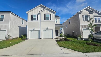 Building Photo - 515 Southwind Way