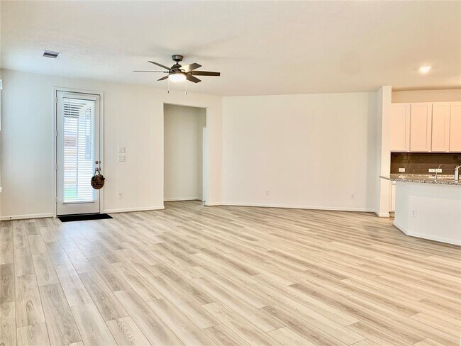 Foto del edificio - 2920 Grand Anse Drive