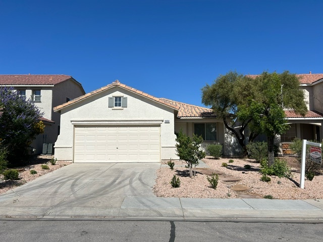 Foto principal - 5656 Indian Springs St