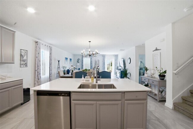Building Photo - 4980 Four Strand Ct