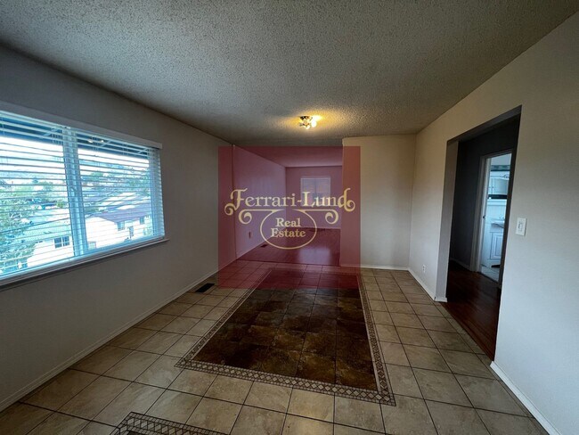 Building Photo - 4 bedroom home near UNR- Kay DeAlba proper...