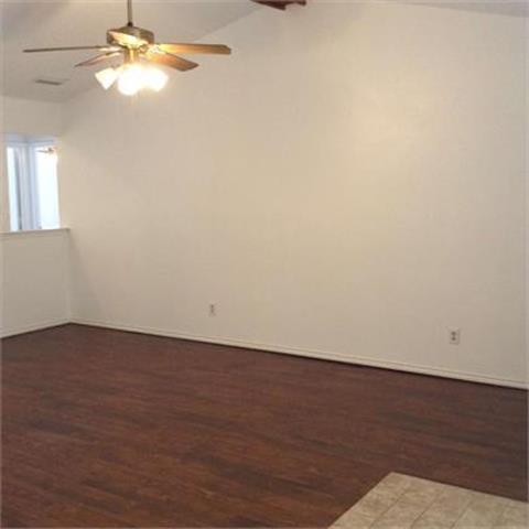 Building Photo - 212 E Hazelwood St