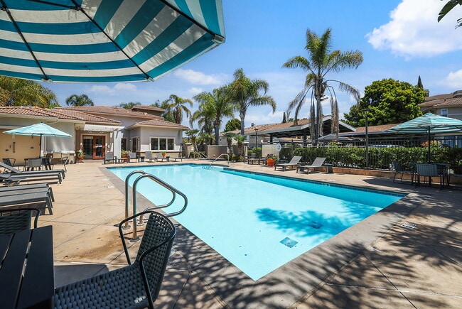 Building Photo - Pinnacle at Otay Ranch