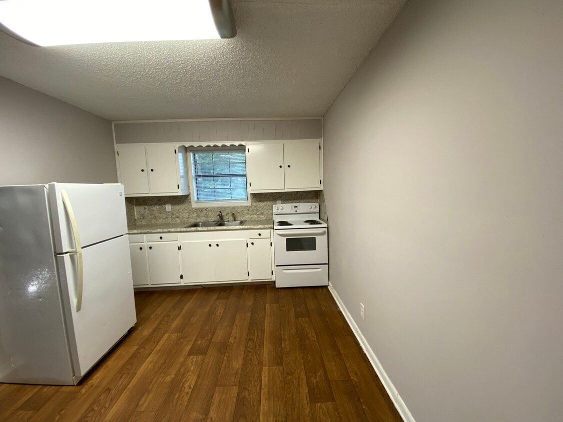 7536 Sierra Dr, Sneads, FL 32460 House Rental in Sneads, FL