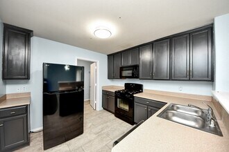 Building Photo - 12102 Helvick Cres Ave