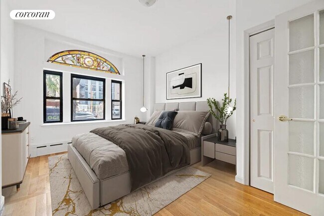 Foto del edificio - 316 W 51st St