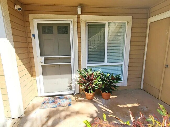Your new home! - 140 Uwapo Rd