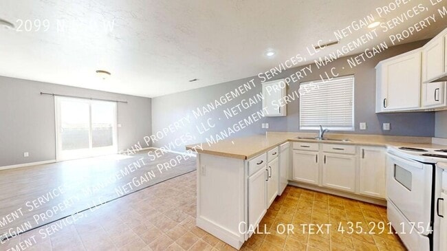 Building Photo - 2099 N 550 W